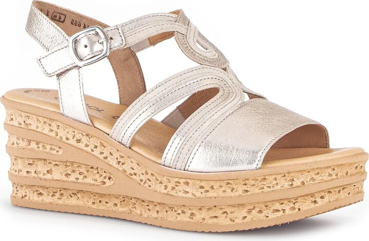 44.655 Platform Wedge Sandal