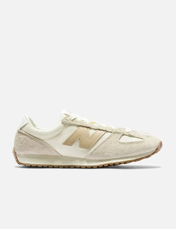 Beige > 米色 > 베이지 > ベージュ