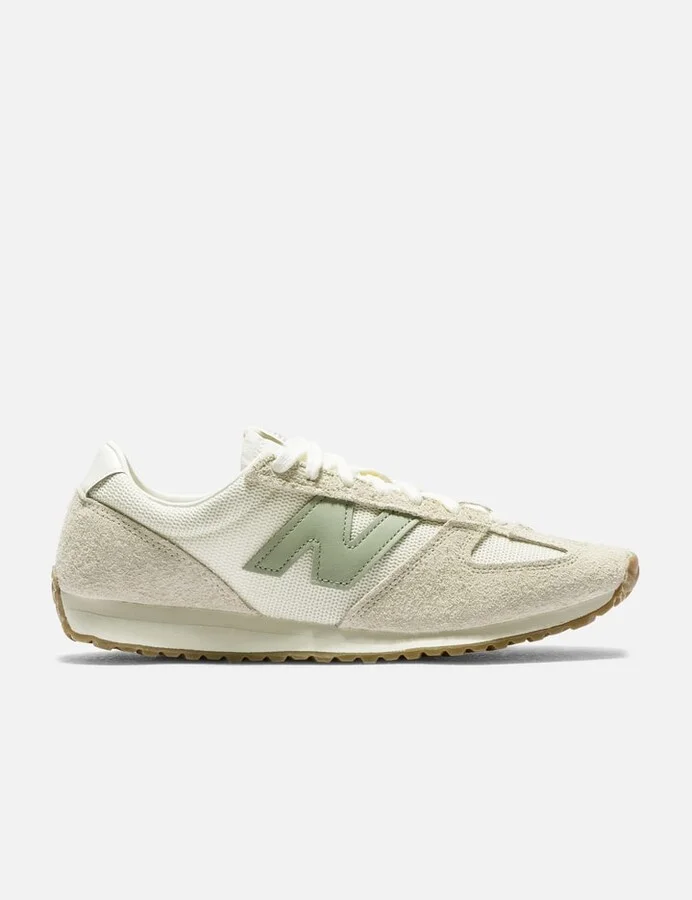 Beige > 米色 > 베이지 > ベージュ