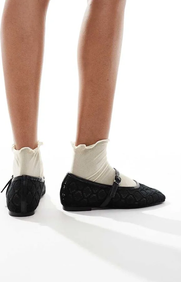 4th & Reckless crochet strappy ballet flats in black - Image 3