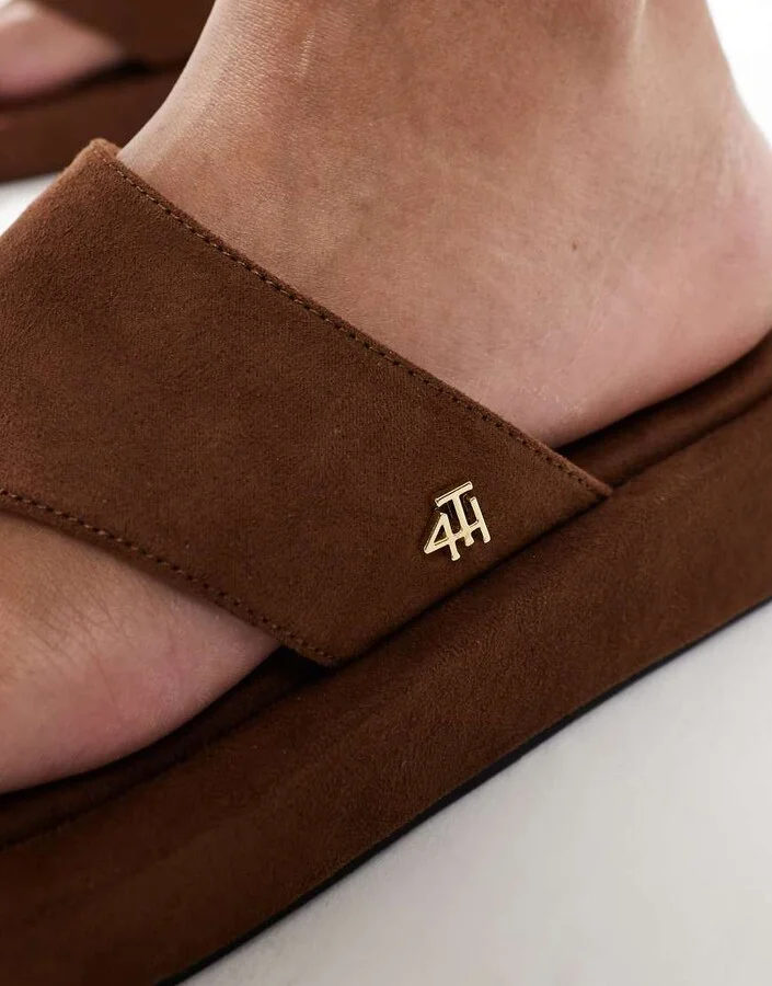 4th & Reckless gold toe ring detail platform sandals in faux suede brown - Image 2