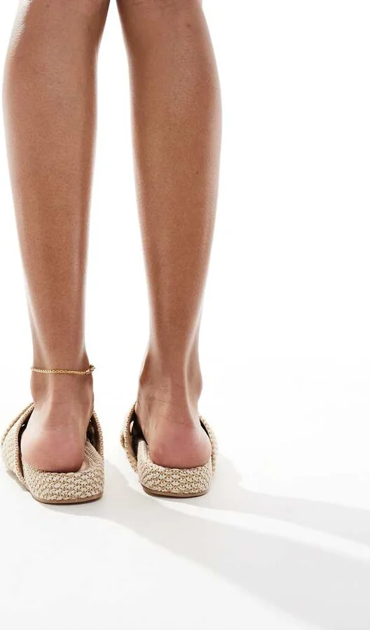 4th & Reckless woven crossover strap flat sandals in beige - Image 4