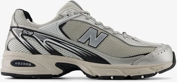 509 Low-Top Sneakers in Silver and Black