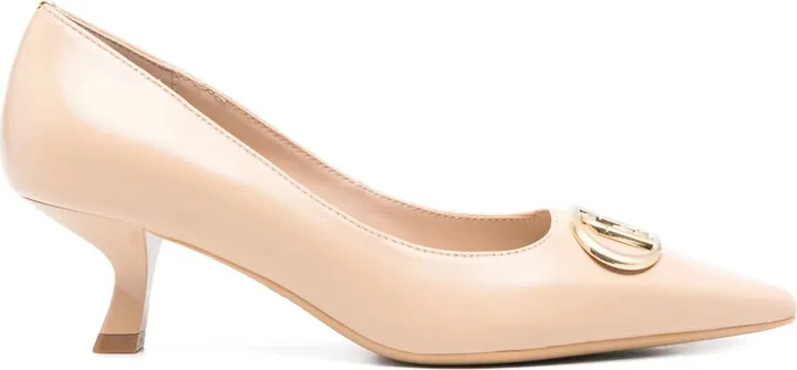 50mm Logo-Plaque Pumps