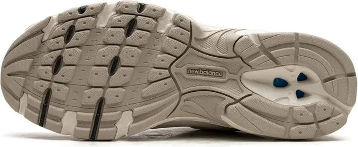 530 "Ivory" sneakers - Image 4