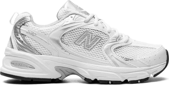 530 Low-Top Sneakers
