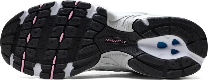 530 Mesh Sneakers - Image 4