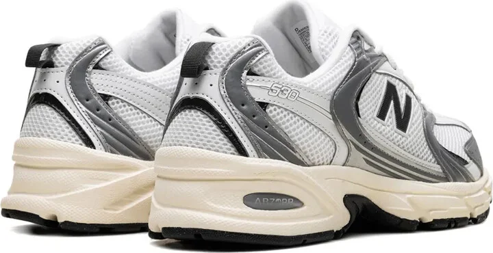 530 "Silver Metallic" trainers - Image 4