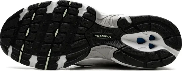 530 "White/New Spruce/Clay Ash" sneakers - Image 4