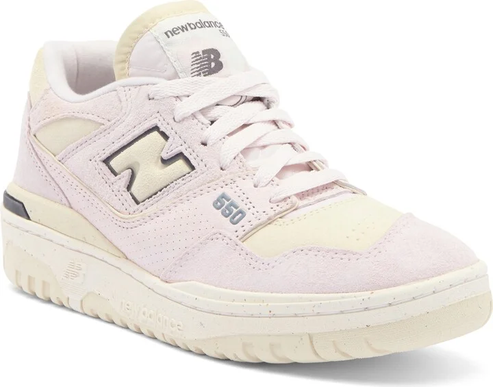 550 Basketball Sneaker
