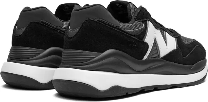 57/40 Sneakers - Image 3