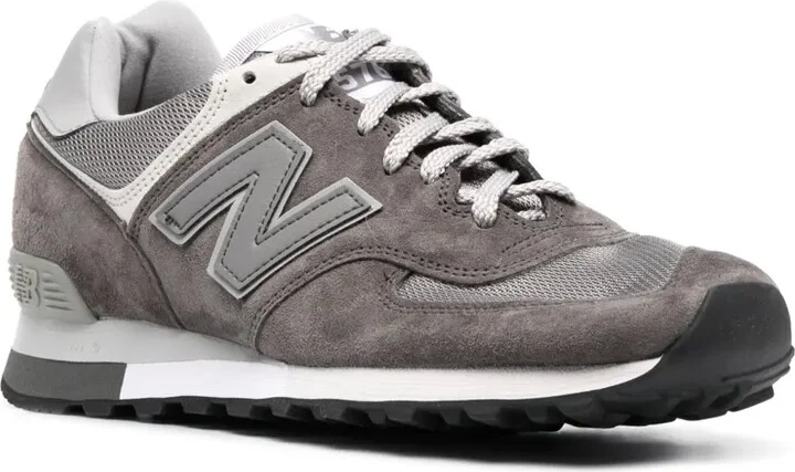 576 Low-Top Sneakers - Image 2