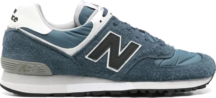 576 Sneakers