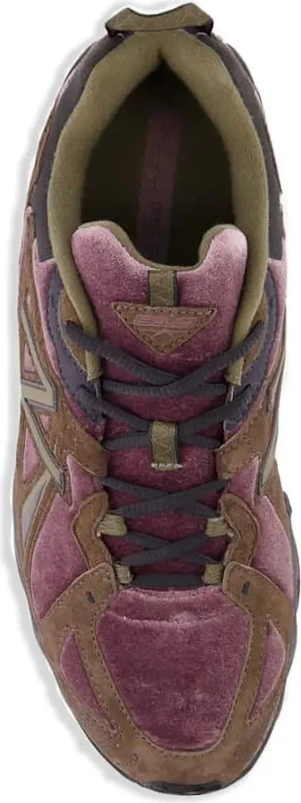 610V1 "Licorice/Dark Camo" sneakers - Image 3