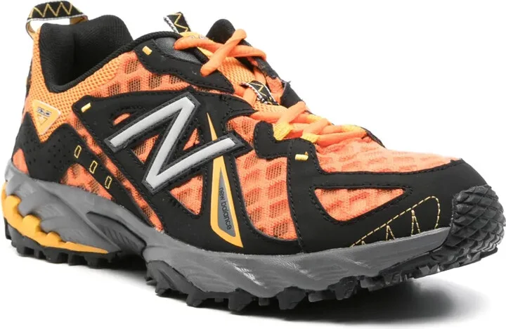 610v1 Panelled Sneakers - Image 2