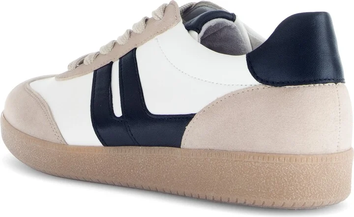 63.300 Sneaker - Image 2