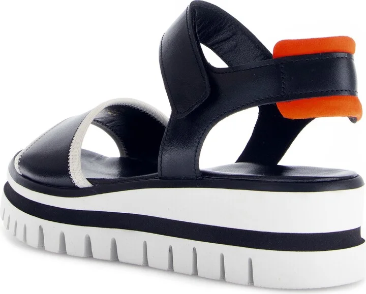 64.629 Platform Wedge Sandal - Image 2