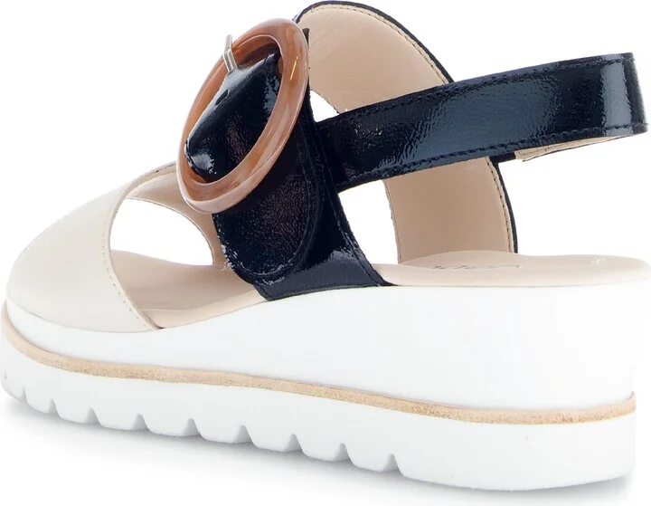 64.645 Platform Wedge Sandal - Image 2