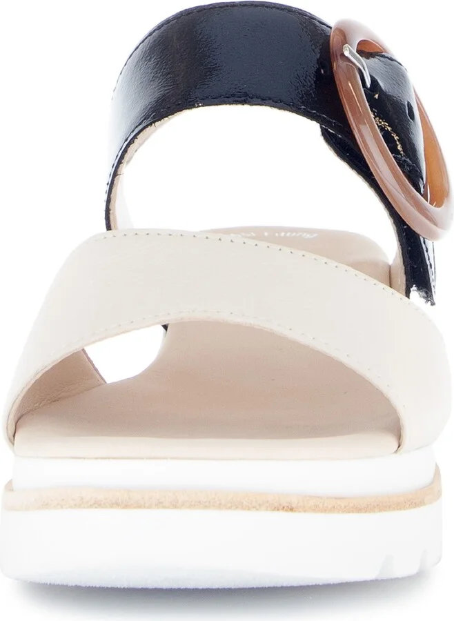 64.645 Platform Wedge Sandal - Image 4