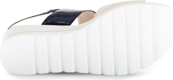64.645 Platform Wedge Sandal - Image 6