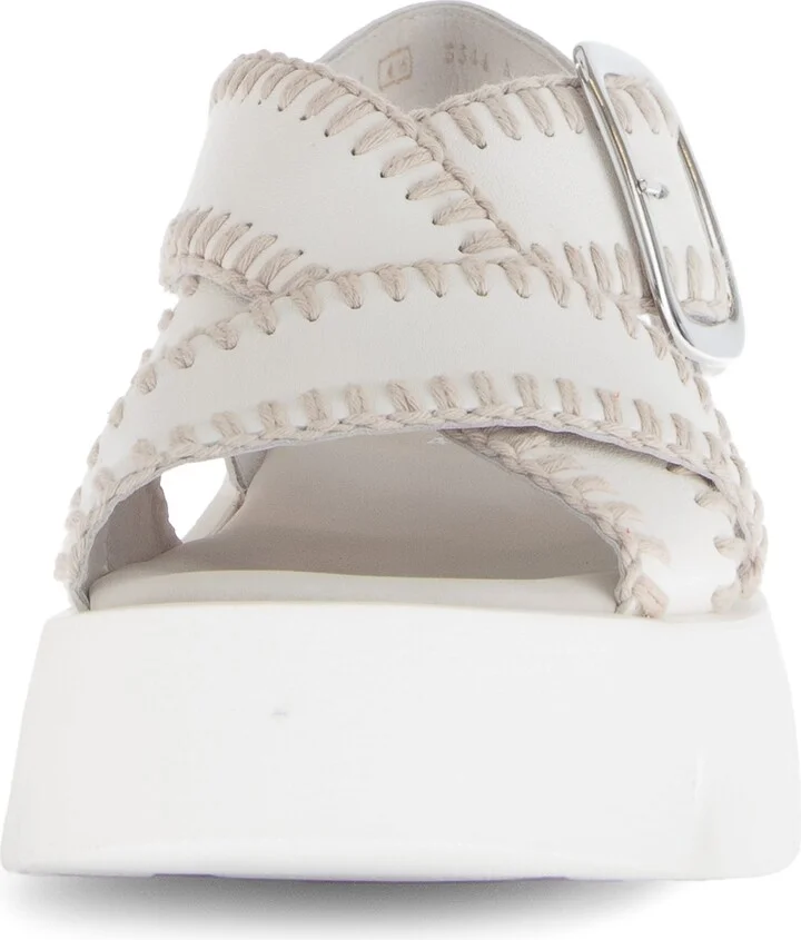 64.751 Platform Sandal - Image 4
