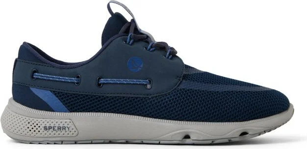 7 Seas Sneaker