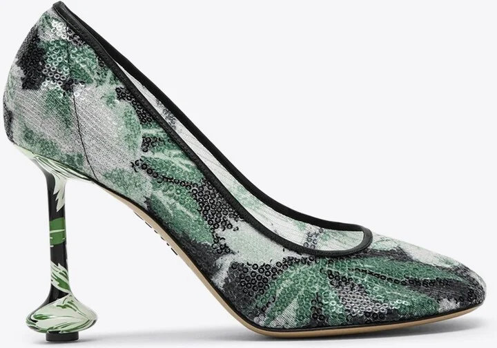 70 Floral Decollete Pumps