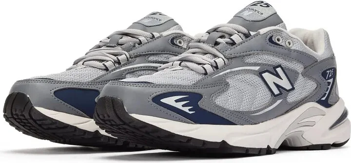 725 "Navy/Grey" sneakers - Image 2