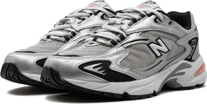 725V1 "Metallic Silver" sneakers - Image 5