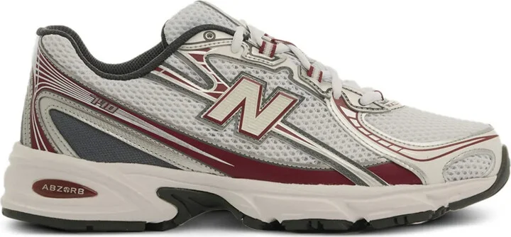 740 Sneakers
