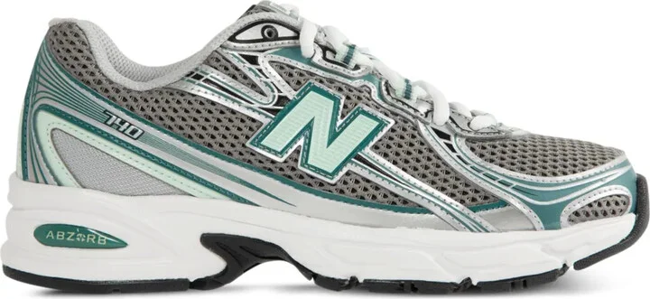 740 Sneakers