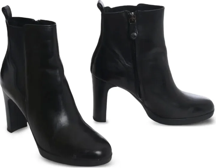 75mm Leaher Ankle Boots - Image 2
