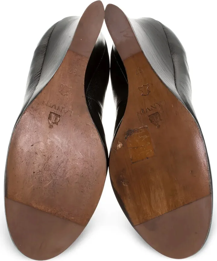 80mm Leather Wedge Pumps - Image 4