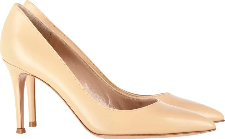 85 Pointed Pumps in Nude Leather