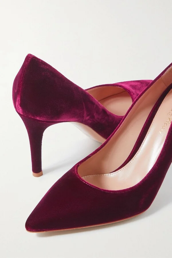 85 Velvet Pumps - Image 4