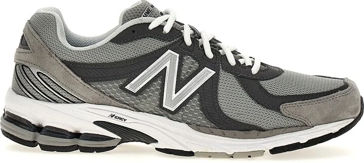 860 Sneakers