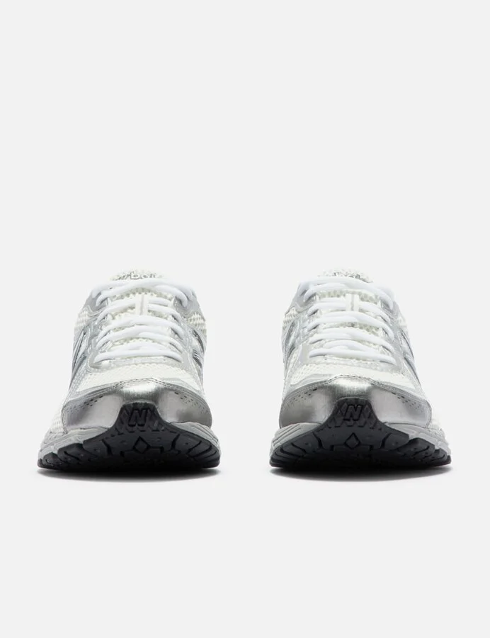 860v2 - Image 2