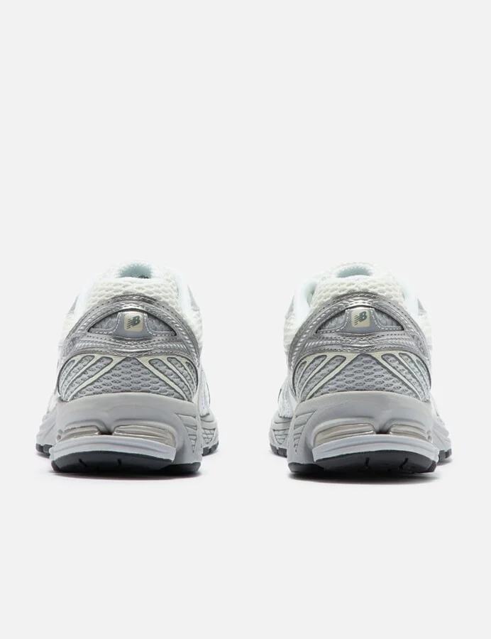 860v2 - Image 3