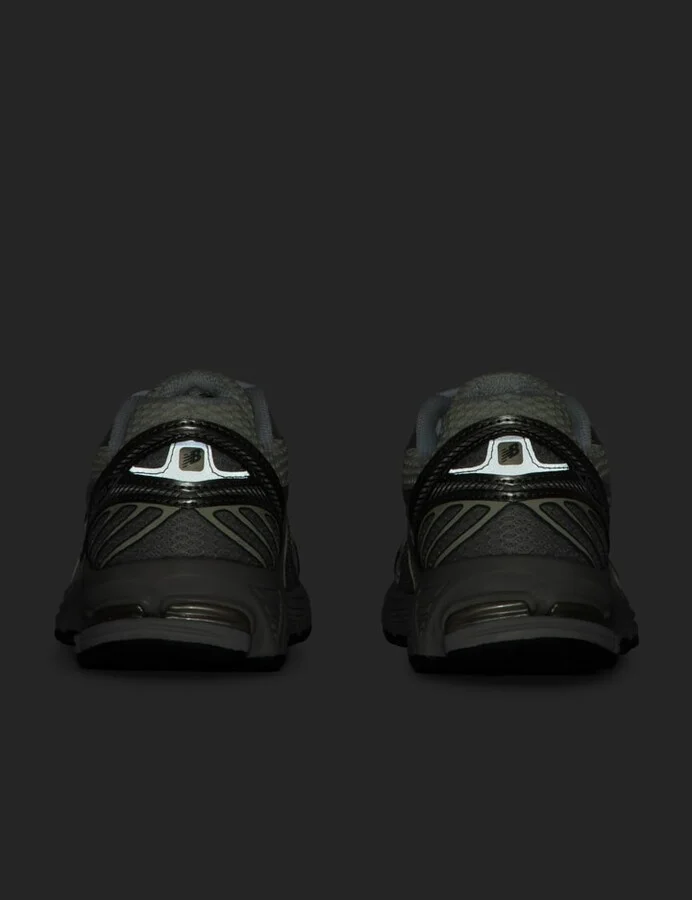 860v2 - Image 5