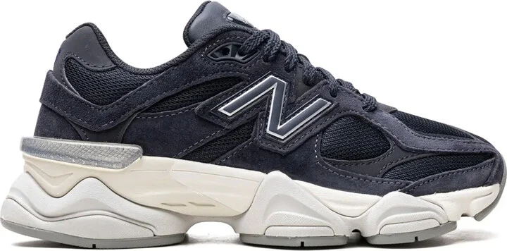 90/60 "Eclipse Navy" sneakers