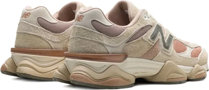 9060 "Flat Taupe/Light Sparrow" sneakers - Image 3