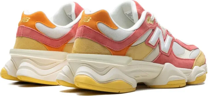 9060 "Fluorescent" trainers - Image 4