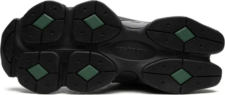 9060 Low-Top Sneakers - Image 4