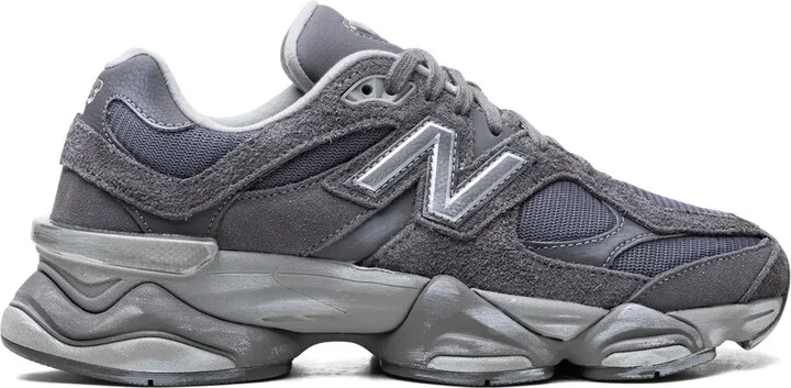 9060 Panelled Low-Top Sneakers