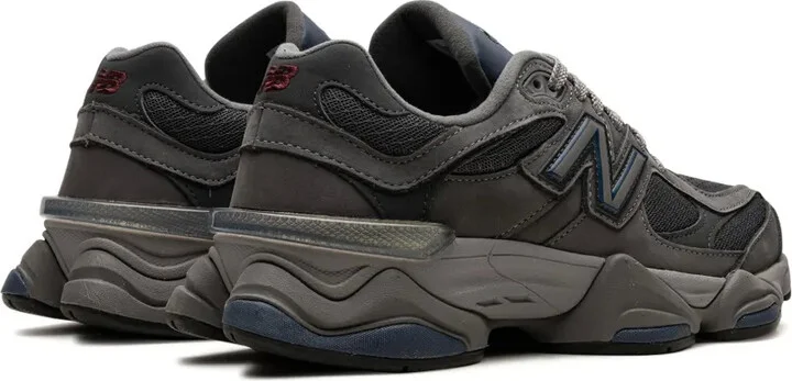 9060 Panelled Suede Sneakers - Image 4