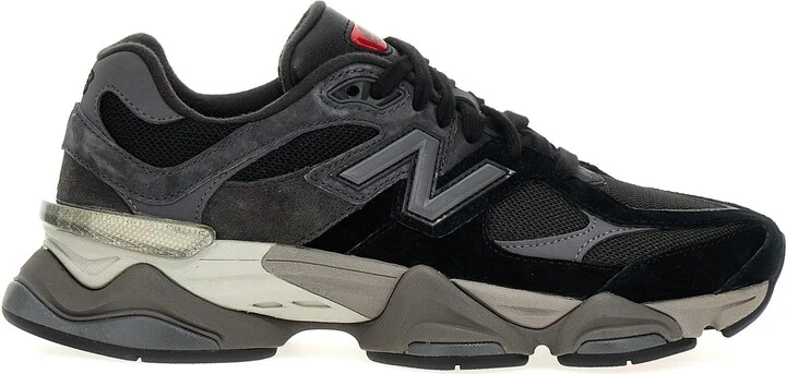 9060 Sneakers