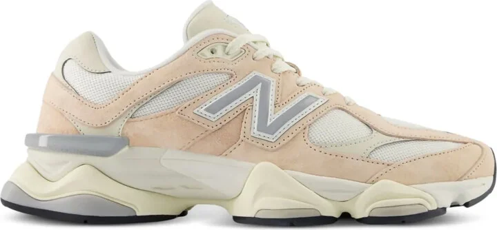 9060 Sneakers