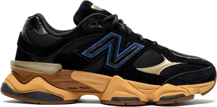 9060 Sneakers