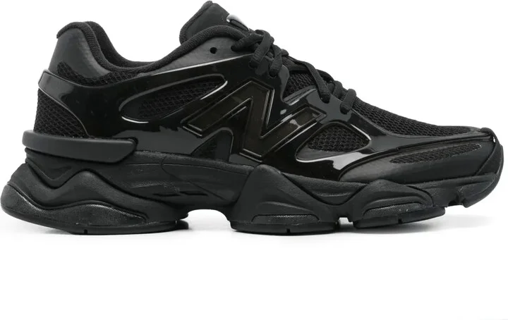 9060 Sneakers