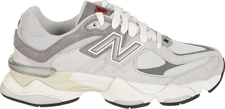9060 Sneakers